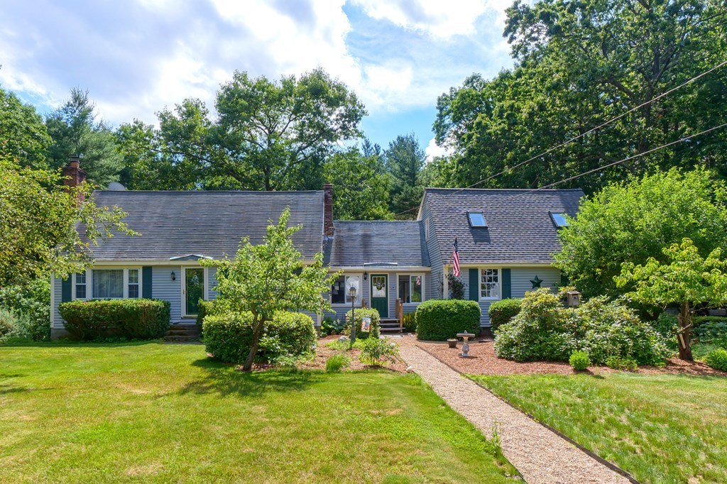29 Country Road, Westford, MA 01886