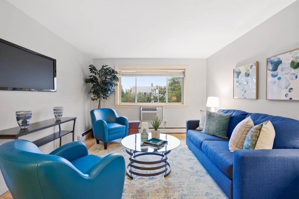 329 Harvard St, Cambridge, MA 02139