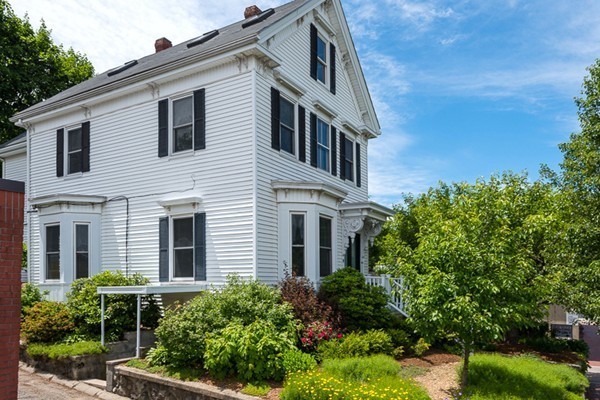 1378 Massachusetts, Arlington, MA 02476