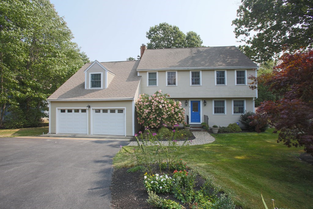 3 Old Planters Rd, Beverly, MA 01915