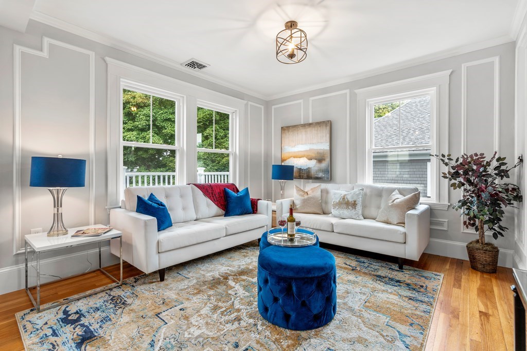 32 Gloucester Street, Arlington, MA 02476