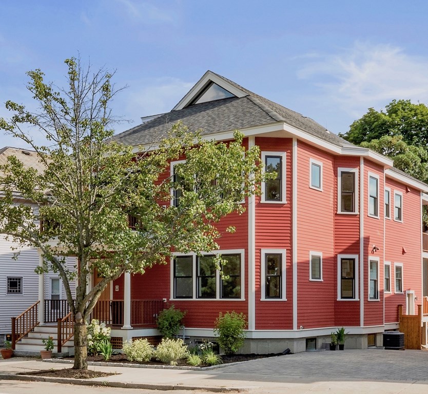 634 Huron, Cambridge, MA 02138