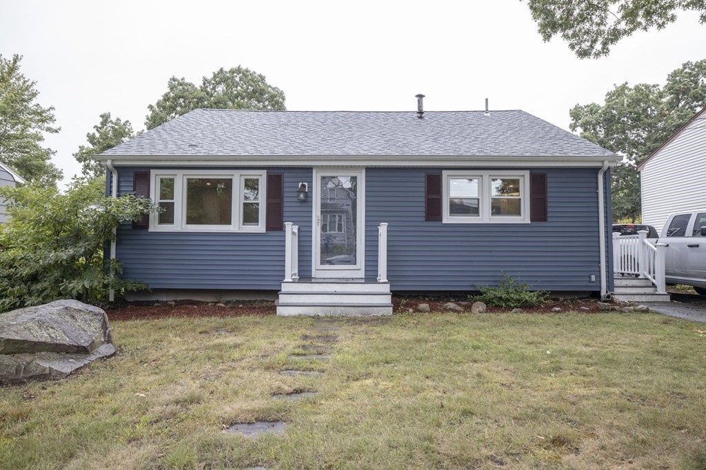 52 Ridge St, Brockton, MA 02302