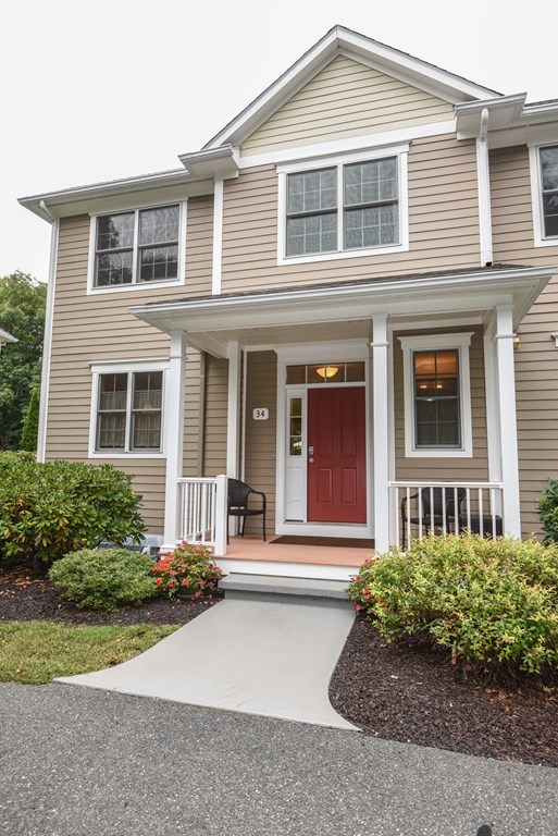 208 Pine Street, Amherst, MA 01002