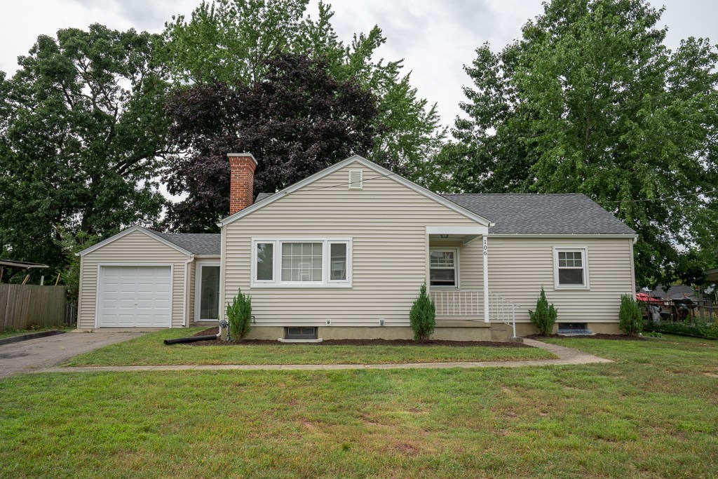 106 Mandalay Rd, Chicopee, MA 01020