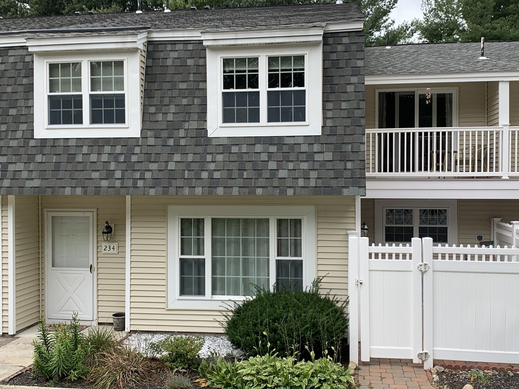 234 Edgebrook Dr, Boylston, MA 01505