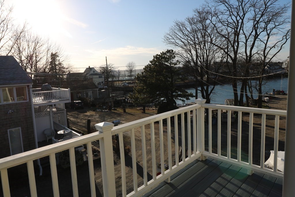 3 Fisherman Way: Summer/Vacation, Gloucester, Massachusetts, MA 01930, 2 Bedrooms Bedrooms, 4 Rooms Rooms,Residential Rental,For Rent,4968684