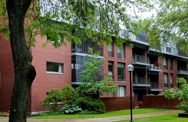 65 Grove St Unit 244 Wellesley Ma » Condo for sale » $950,000