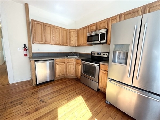 1 Folsom Ave, Apt 2