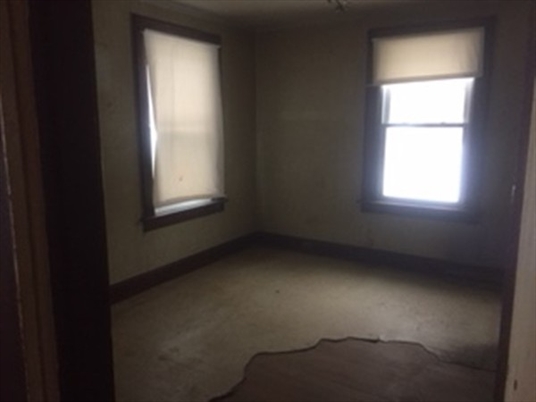 33 Place Ter, Greenfield, MA: $75,000