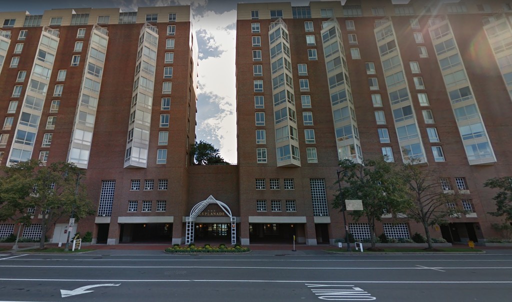 Esplanade Luxury Condos for Sale in Cambridge