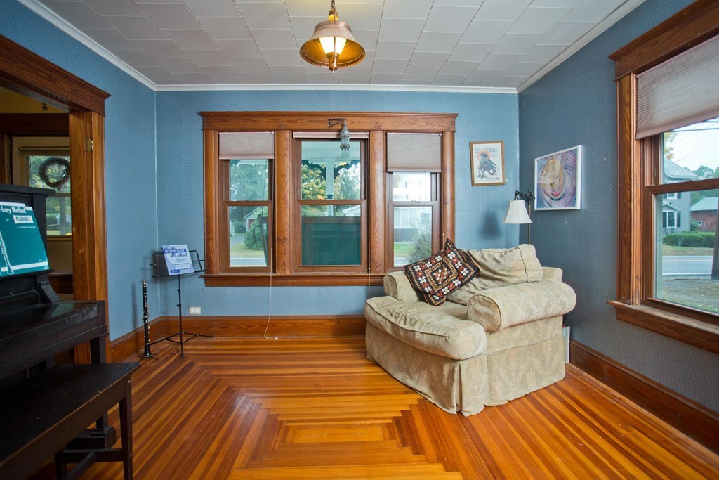 55 Glendale St Easthampton Ma 01027 Sold Listing Mls