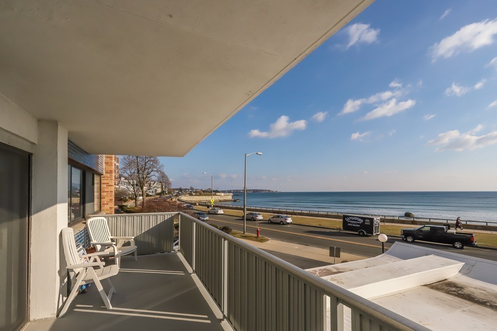 300 Lynn Shore Drive Condos Current Listings & Pictures