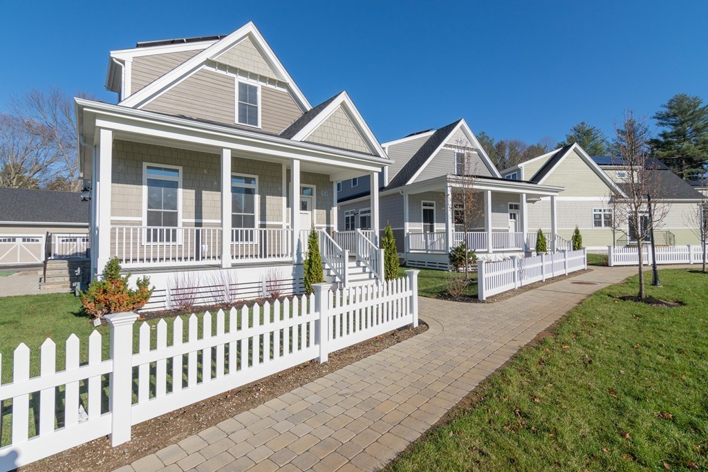 Boydes Crossing Condos, Norfolk, MA Current Listings & Pictures