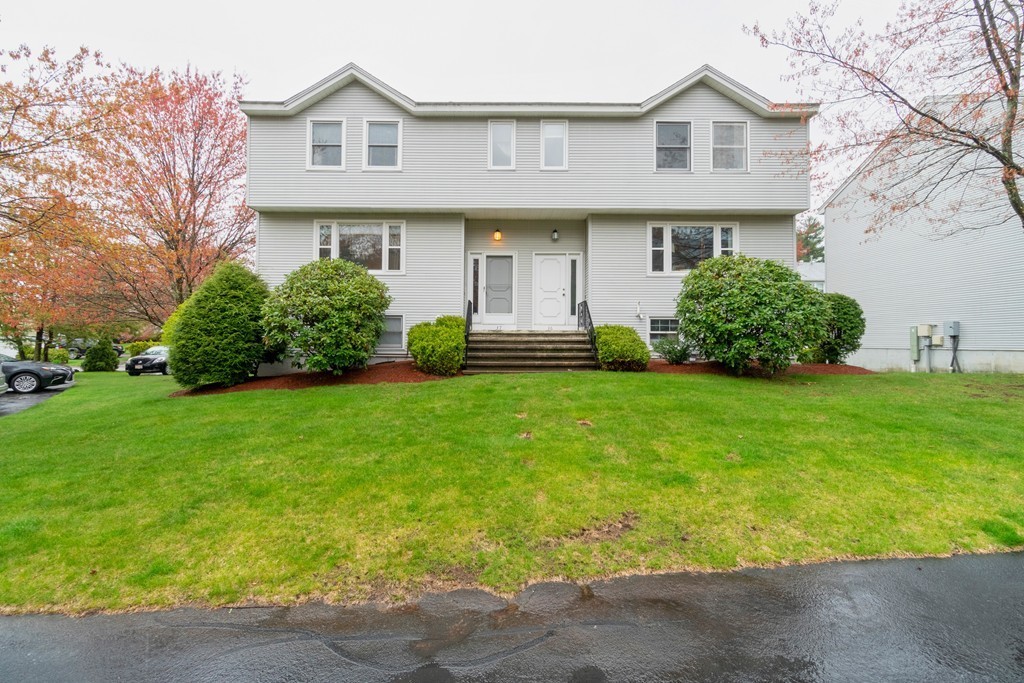 Villa Roma Condos, Tewksbury, MA Current Listings & Pictures