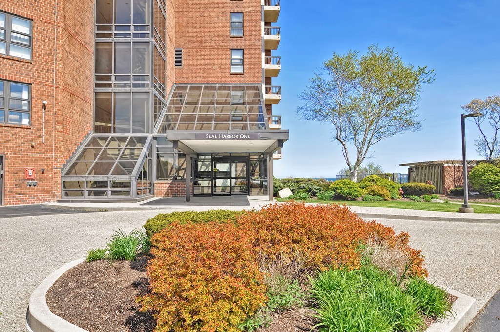 Seal Harbor Condos Current Listings & Pictures