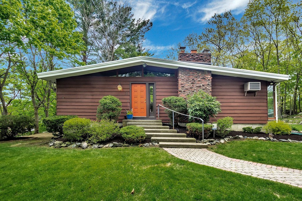 18 Bedford Road Woburn Ma Real Estate Property Mls 72502574