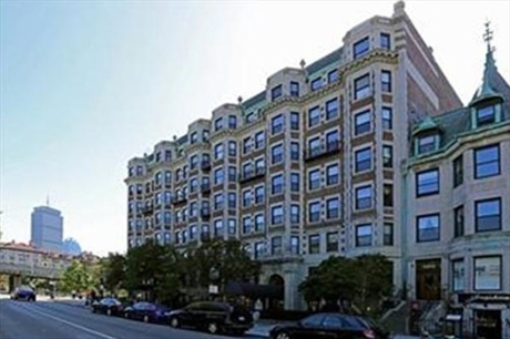 464 Commonwealth