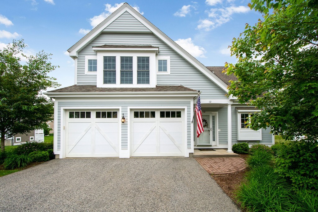 The Residences at Duxbury Estates Current Listings & Pictures
