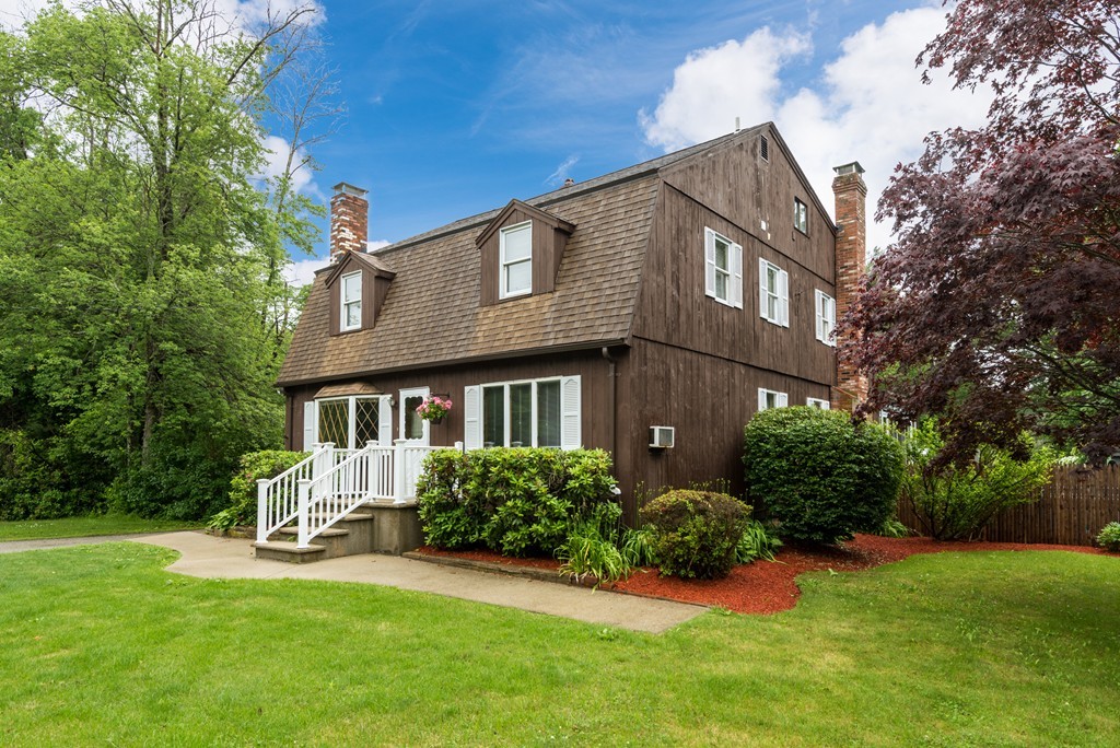 379 Hingham St, Rockland, MA 02370