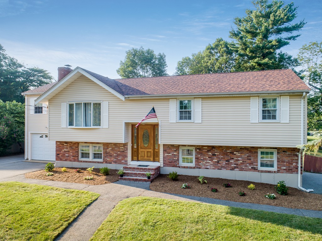 Raynham the hookup hotshot Raynham the hookup hotshot