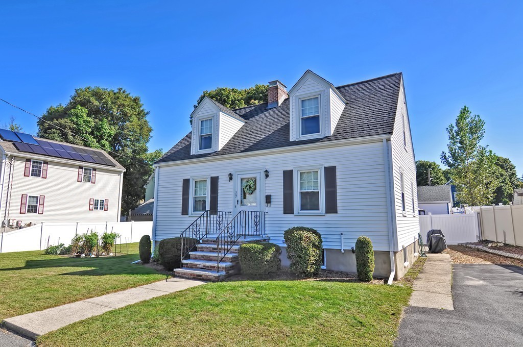 72 Wiley St, West End, Malden, MA 02148