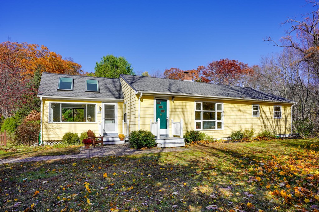 Melisa Bianchi The Sullivan Realty Group