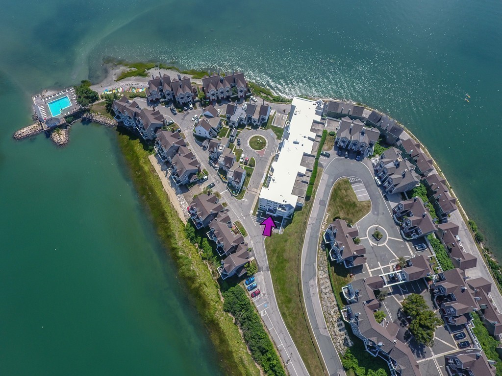 Spinnaker Island Condos Current Listings and Pictures
