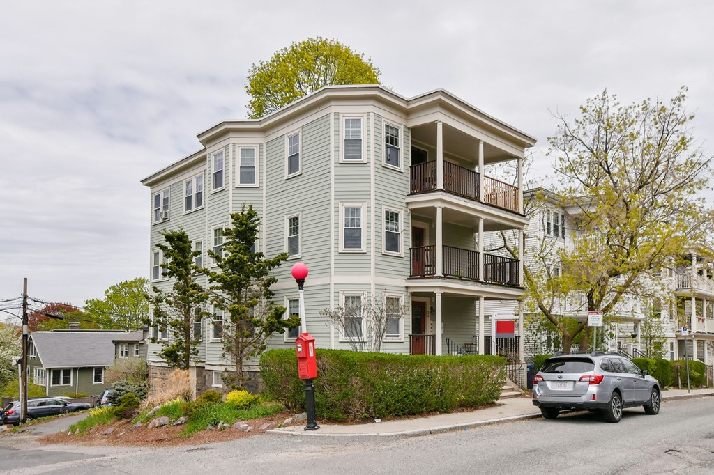 29 Wachusett St., #1, Boston, MA 02130