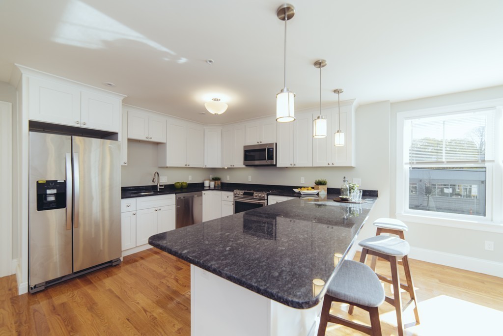 45 Spring St, West Roxbury