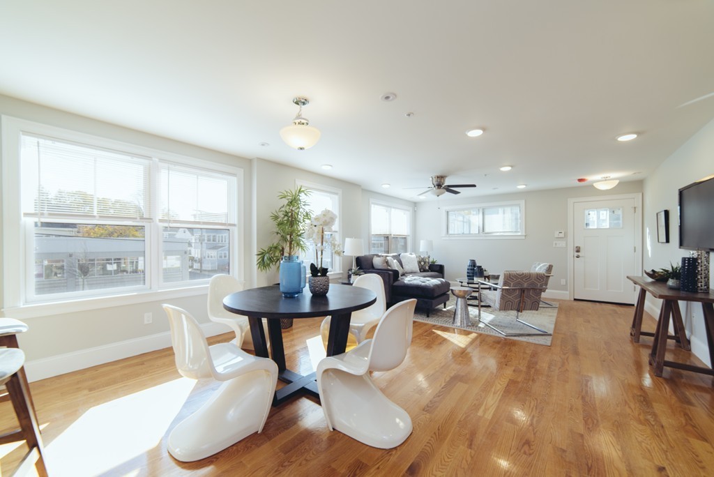 45 Spring St, West Roxbury