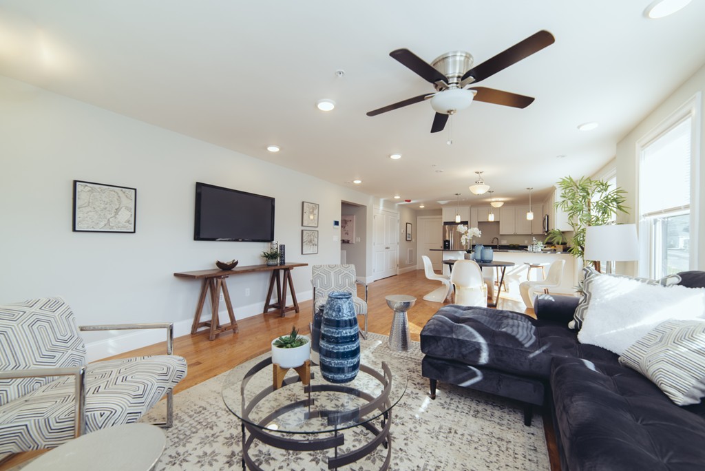 45 Spring St, West Roxbury