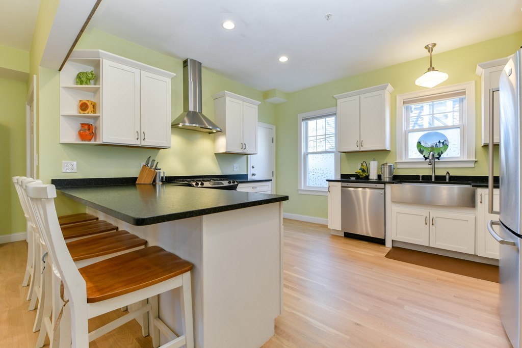 17 Glade Ave, #1, Jamaica Plain, Boston, MA 02130