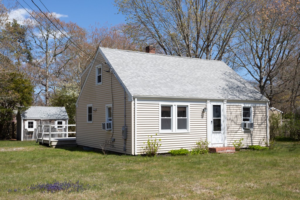 60 Old Town Road, Barnstable, MA 02601