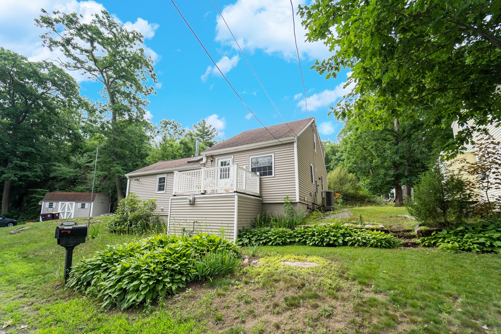 69 Mountain View Rd, Weymouth, MA 02189