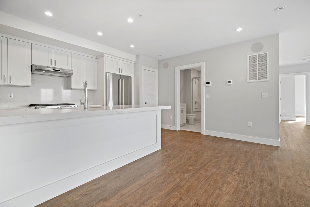 135 Hancock Street, #8, North Quincy, Quincy, MA 02171