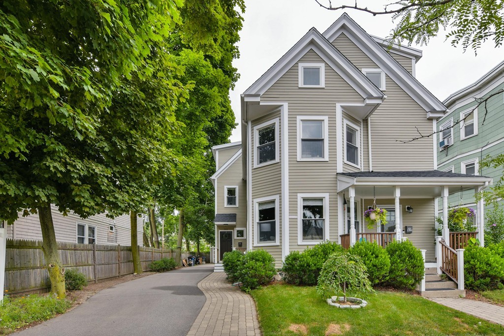 243 Belgrade Ave, #2, Roslindale, Boston, MA 02131