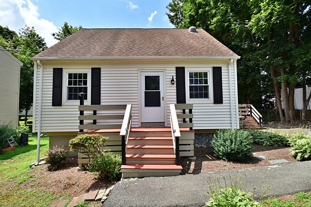 16 Emeline Rd, Weymouth, MA 02189