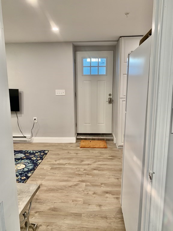 726 Metropolitan Ave, Hyde Park