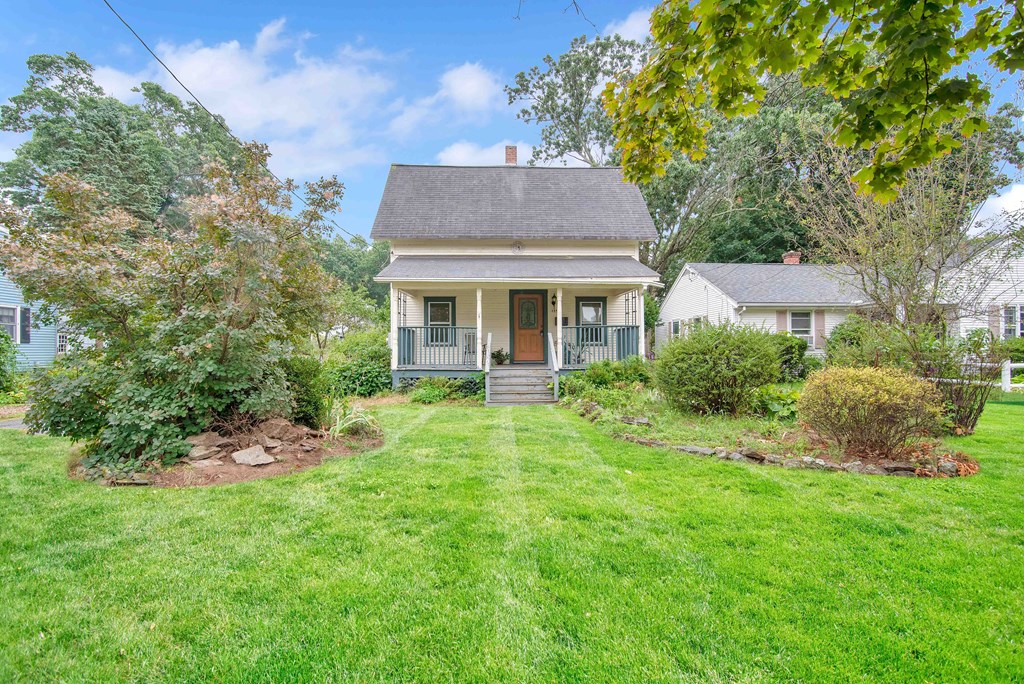 Longmeadow Homes for Sale in Longmeadow MA