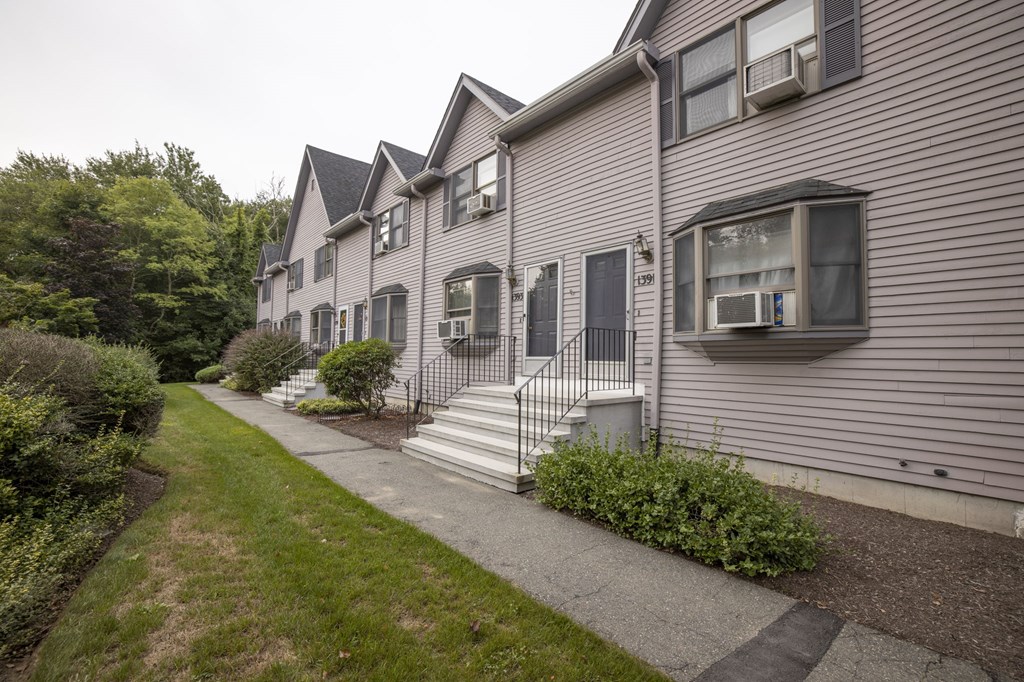 East Bridgewater Area Info LAER Realty Partners