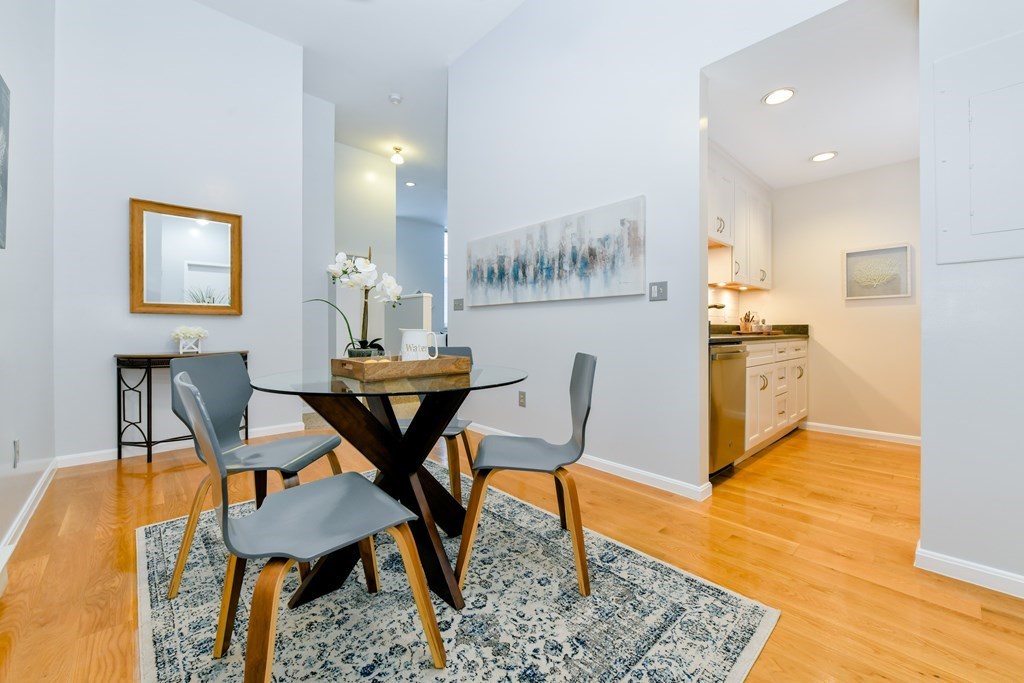 350 W 4th St, #200, South Boston, Boston, MA 02127