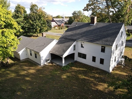 37 Christian Ln, Whately, MA: $425,000
