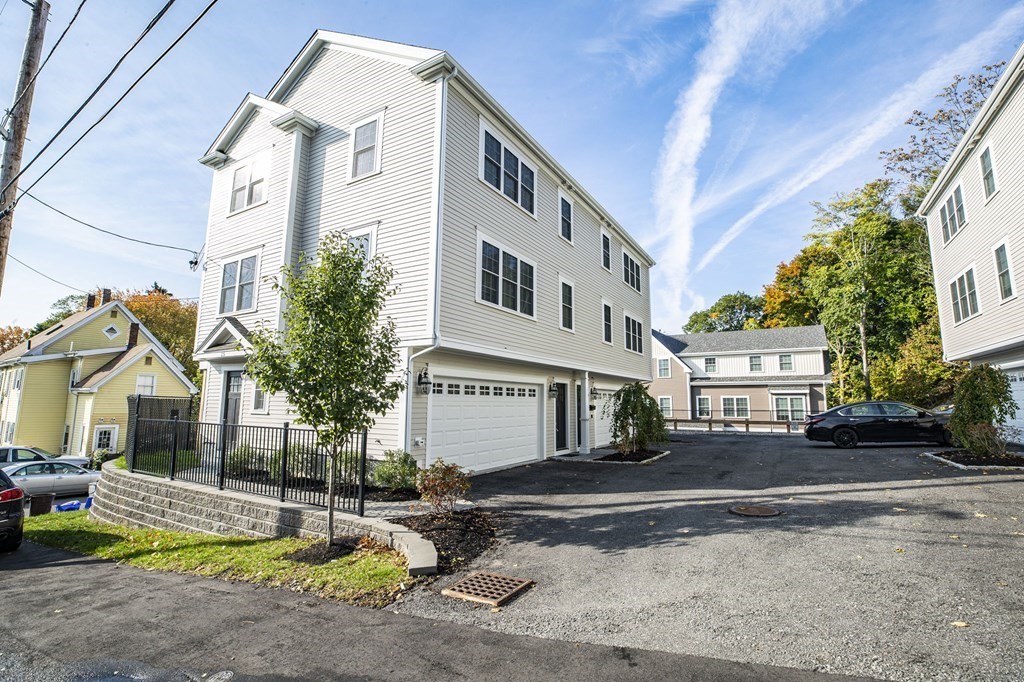 Anastasia Estes Boston Jack Conway