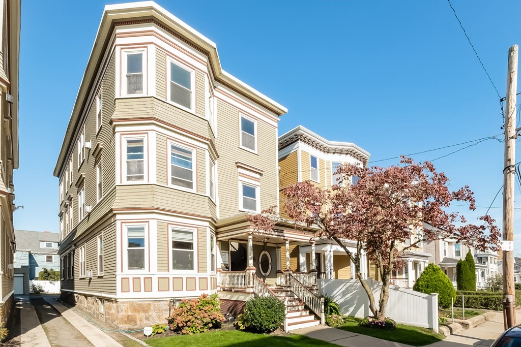 Julie Simmons Jack Conway Real Estate