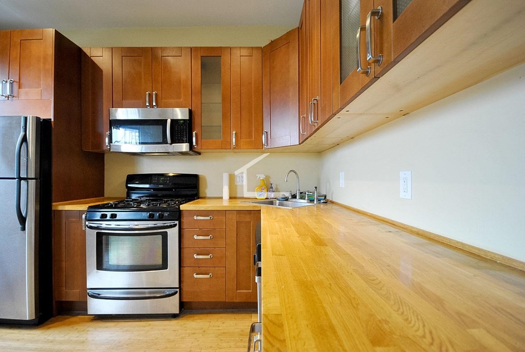 9 Cortes St, Back Bay