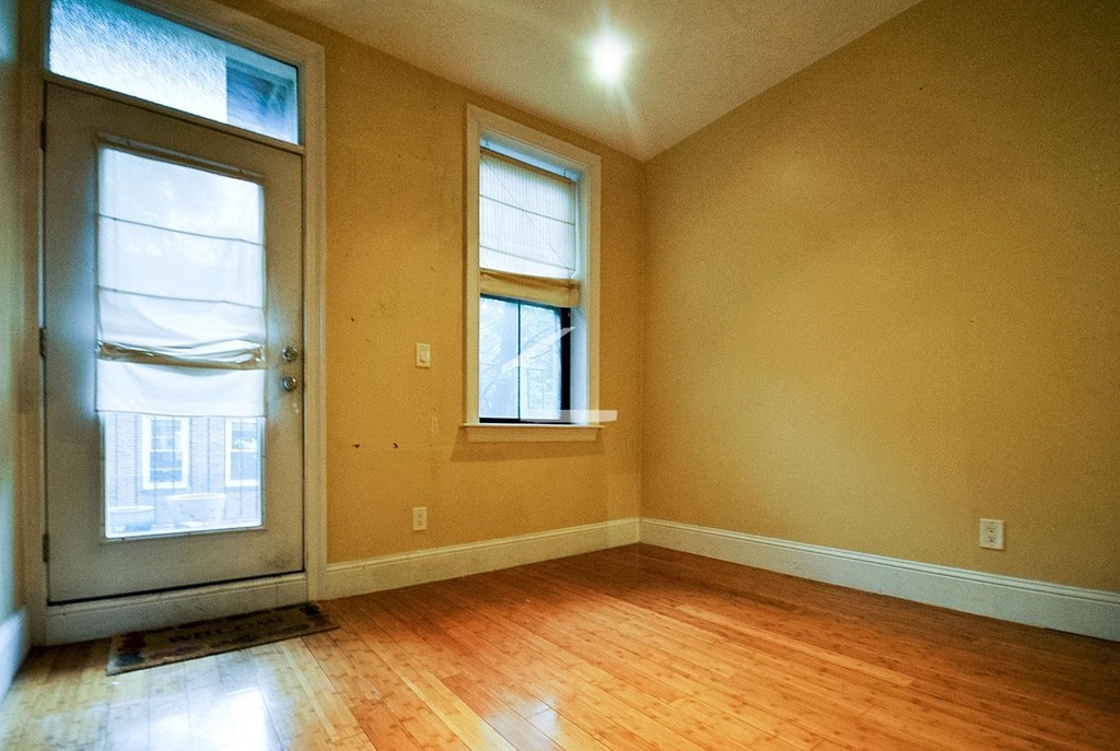 9 Cortes St, Back Bay