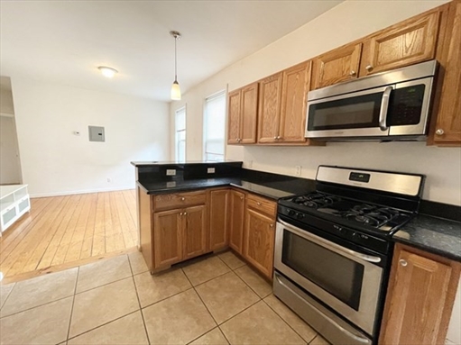 52 Delle Ave, Apt 2