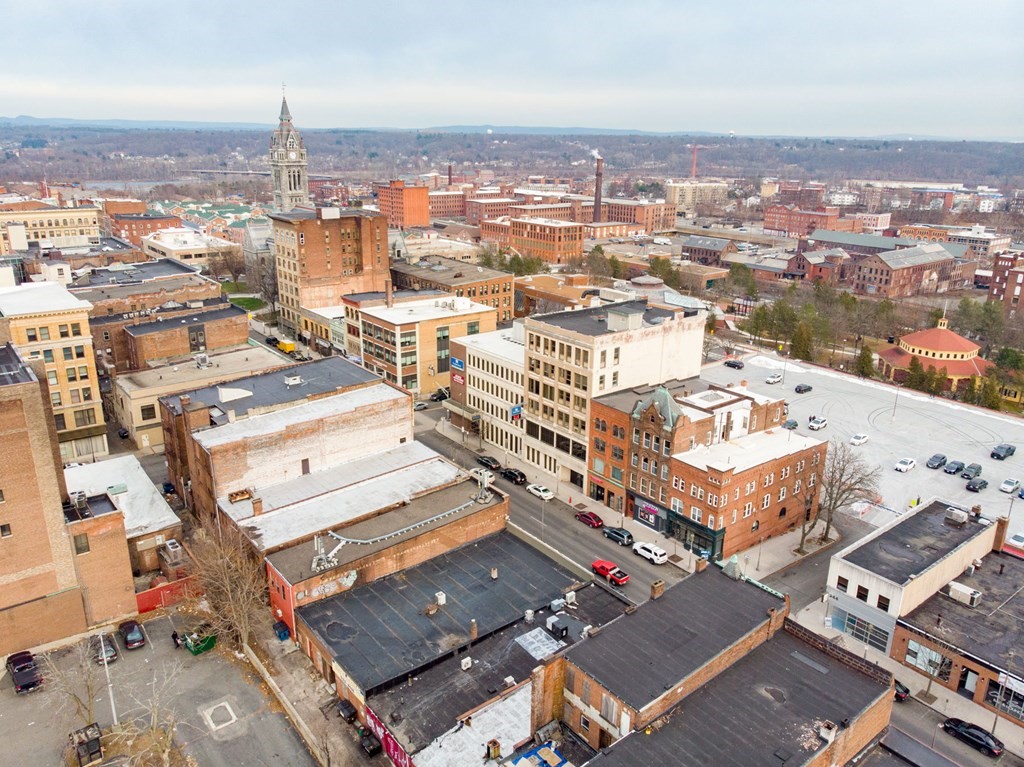 302 High St, Holyoke, MA 01040 - Image 11