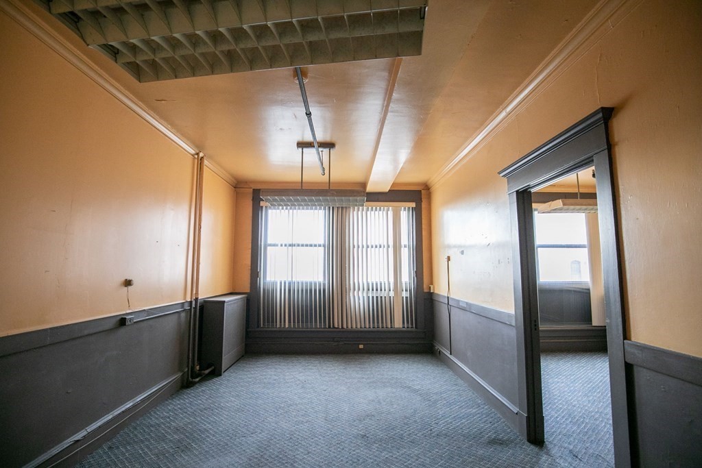 302 High St, Holyoke, MA 01040 - Image 5